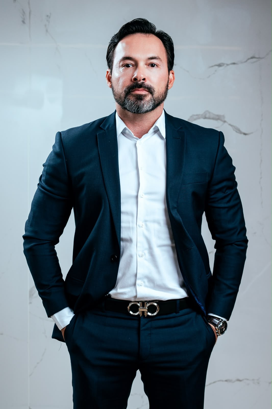 Dr. Leandro Amaral